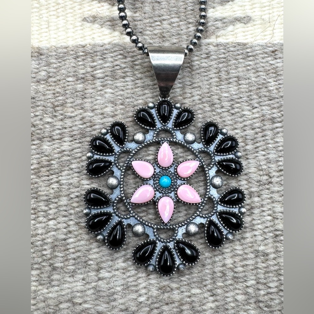 Navajo Pearl Native American Sterling Silver Turquoise Onyx Conch Necklace